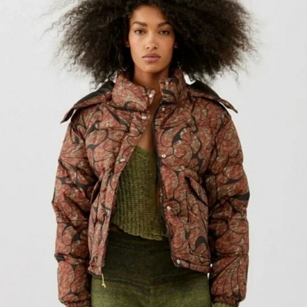 The North Face Retro Printed 71 Sierra Down Short Puffer Jacket Womens Oversized